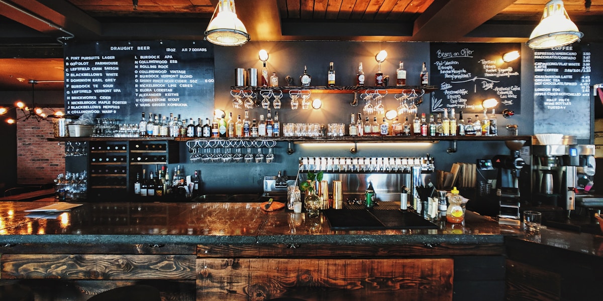 Book Direct Save More: Three Queens Hotel Best Price